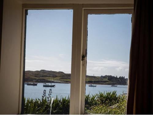 The Beach, Days Bar And B&B Inishbofin Szoba fotó