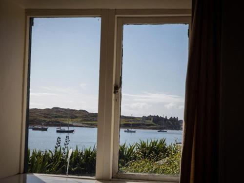 The Beach, Days Bar And B&B Inishbofin Szoba fotó